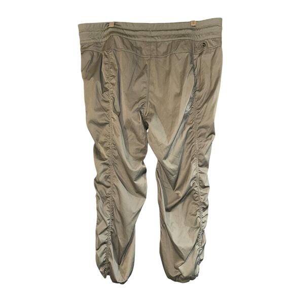 The North Face Aphrodite 2.0 Hiking Capri Women XXL Olive Green Outdoors Camping - Picture 6 of 9